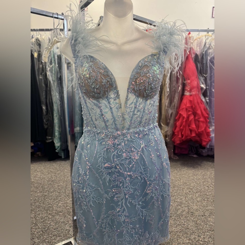 Sherri Hill 55879 light blue size 6